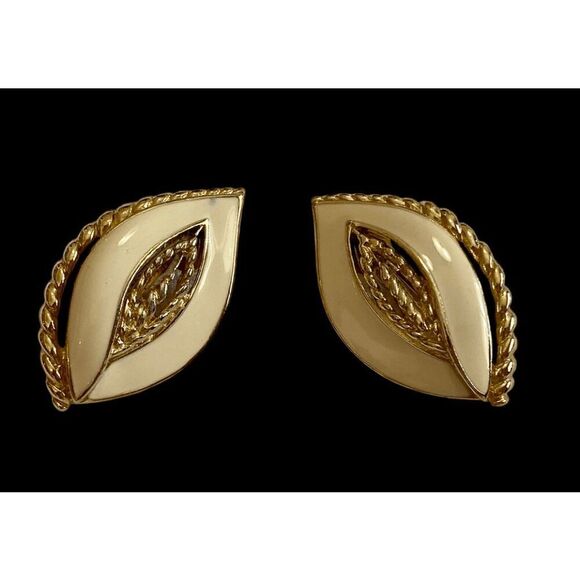 Vintage Trifari Enamel & Gold Clip Earrings - Picture 1 of 7